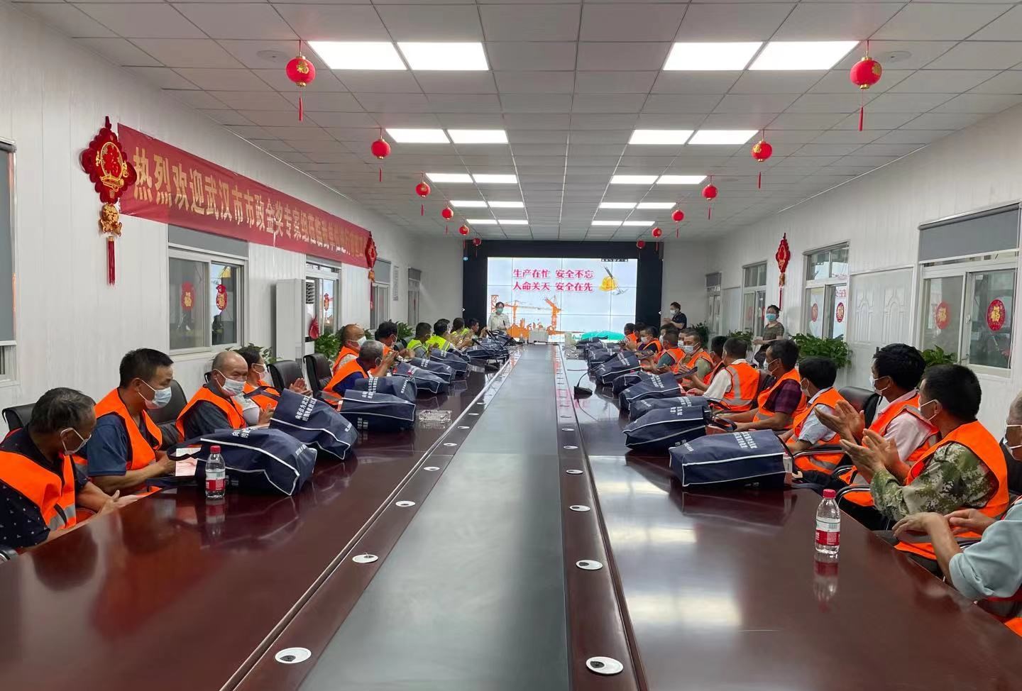 ���Ź����217��(�й���)����