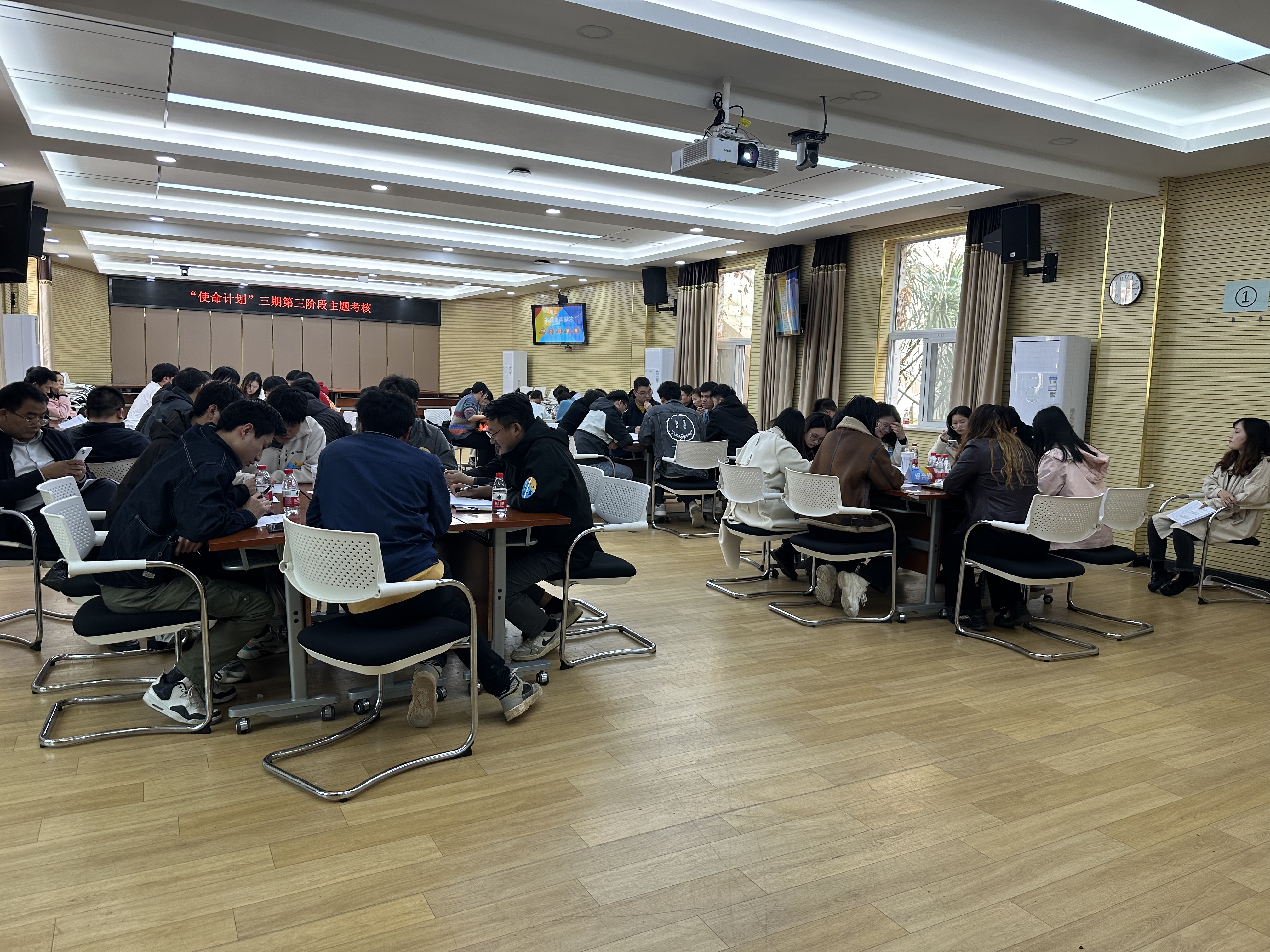 ���Ź����217��(�й���)����