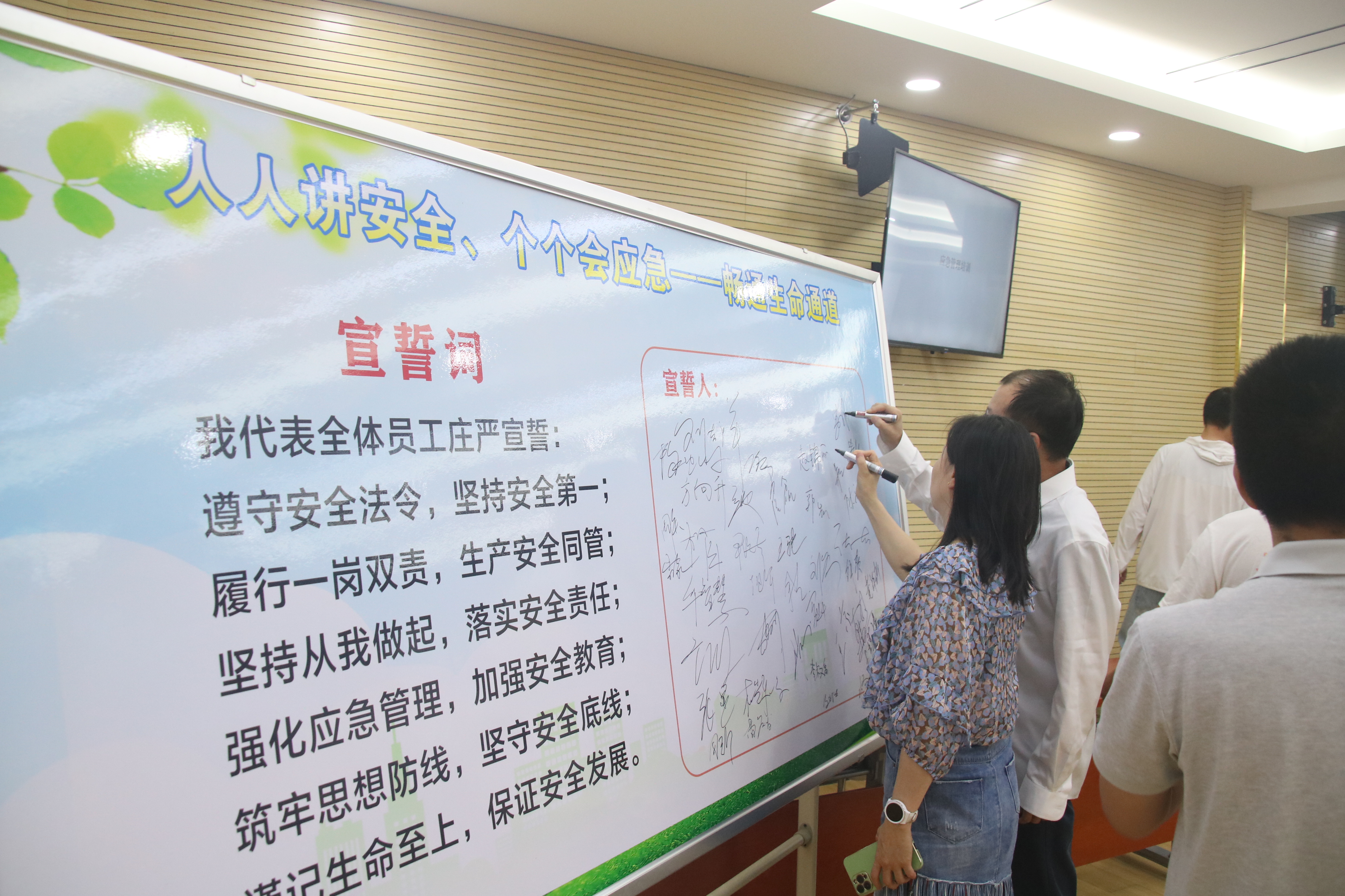 ���Ź����217��(�й���)����