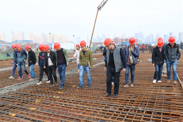 ���Ź����217��(�й���)����