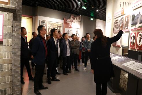 ���Ź����217��(�й���)����